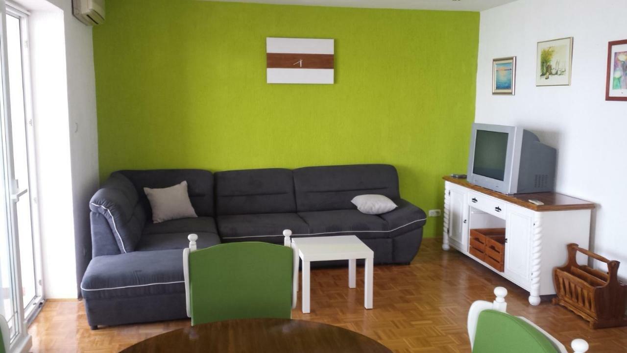 Apartmani Kristijan Jesenice  Exteriér fotografie
