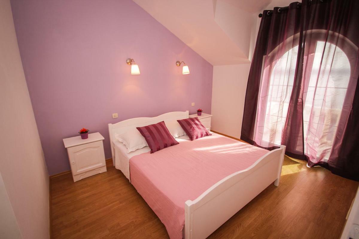Apartmani Kristijan Jesenice  Exteriér fotografie